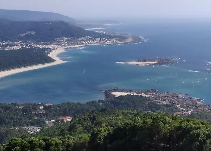 Casa Pasaxe-bajo * A Guarda